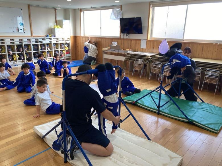 専門講師による体育のようす